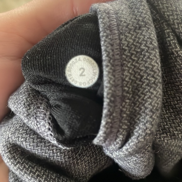 Lululemon Women's Align Pant 25" Size 2 - Picture 7 of 7